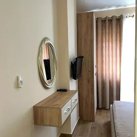 Skampini Qerret Apartmán *