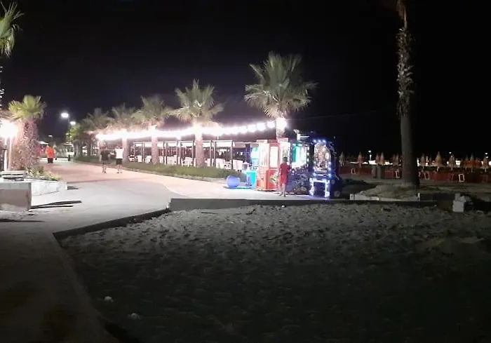 Skampini Qerret Apartman Golem